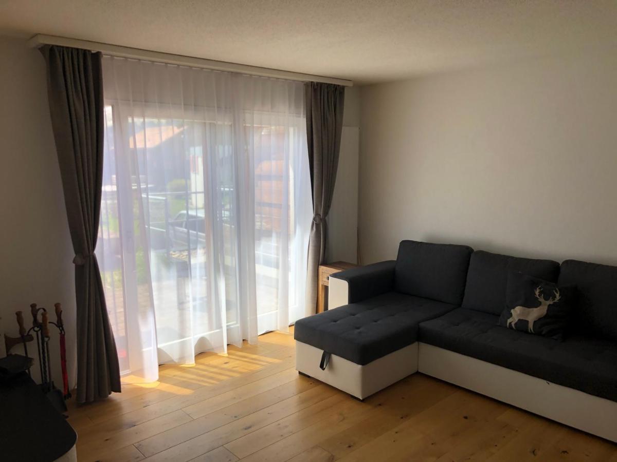 Renovated 3 Rooms Apartment In Ruschein Near Laax 外观 照片
